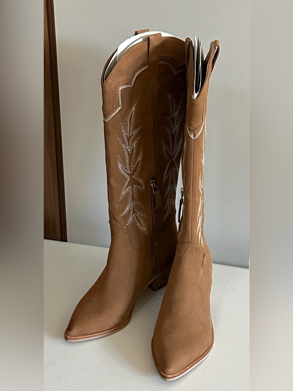 NWT. DOLCE VITA Women's Shiren Boot Size 7